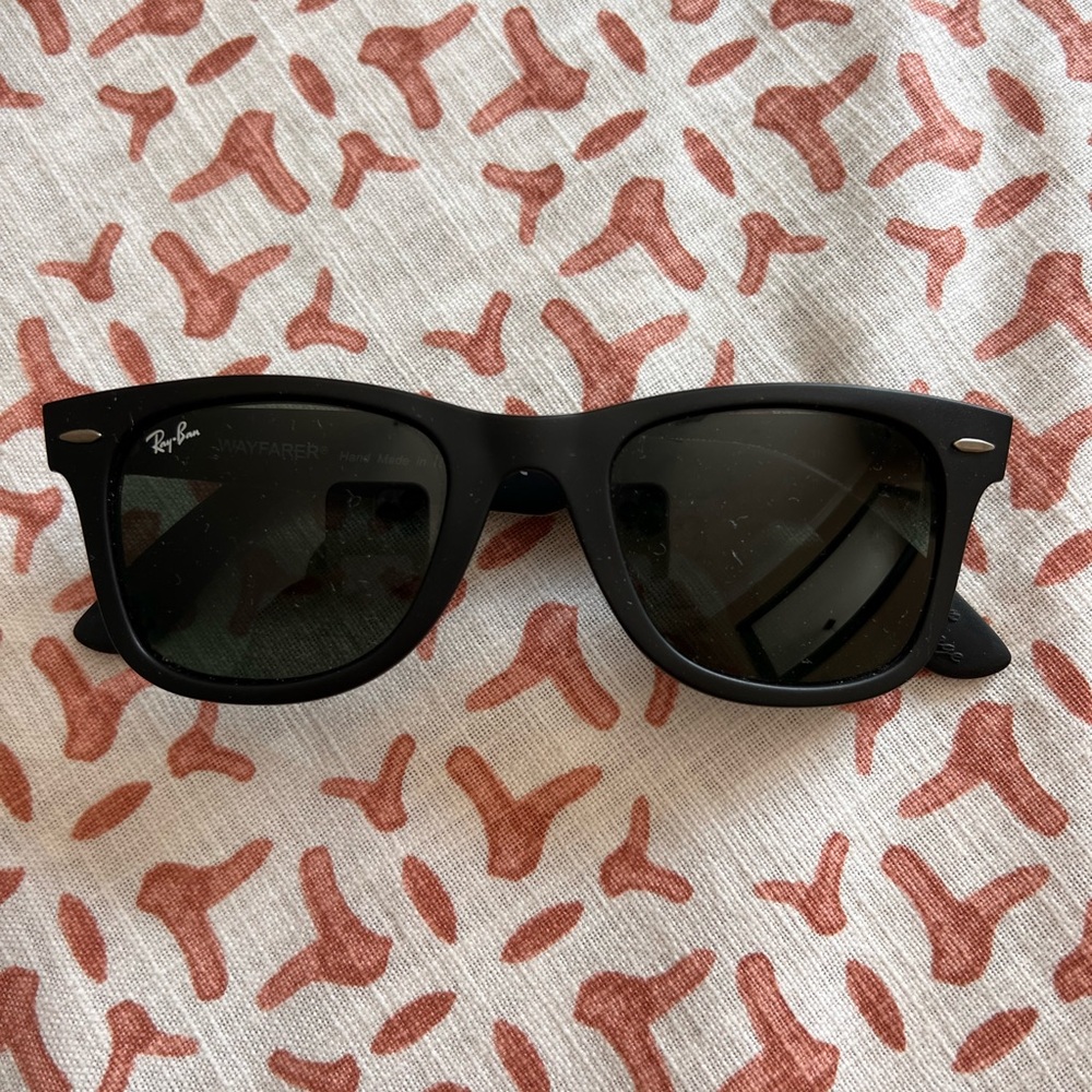 Men’s Ray-Ban sunglasses